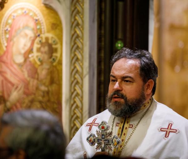 (Audio) „Sfinții Trei Ierarhi sunt modele pentru păstorii de suflete” - Pr. Marian Timofte