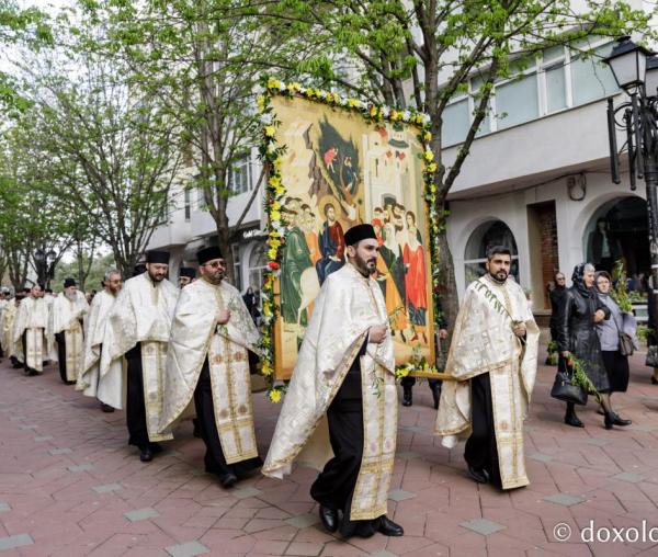 (Video) Pelerinaj în ajun de Florii în Arhiepiscopia Iașilor