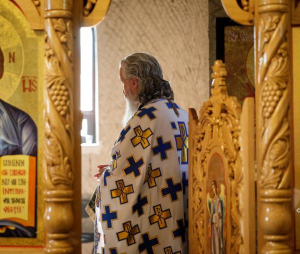 (Video) Cum a reușit Biserica să păstreze viu sâmburele credinței în comunism?