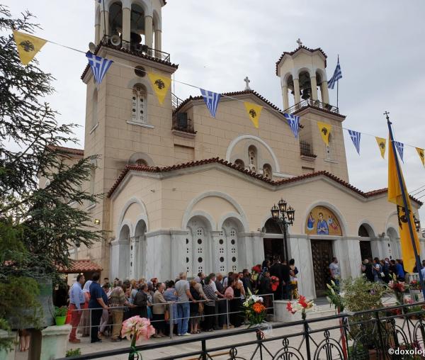 (Foto) Zi de mare sărbătoare – Hramul Sfântului Ioan Rusul (Insula Evvia, Grecia)