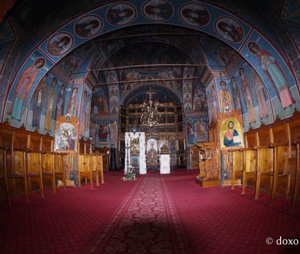 (Foto) Un pridvor al Raiului - Mănăstirea Sihăstria