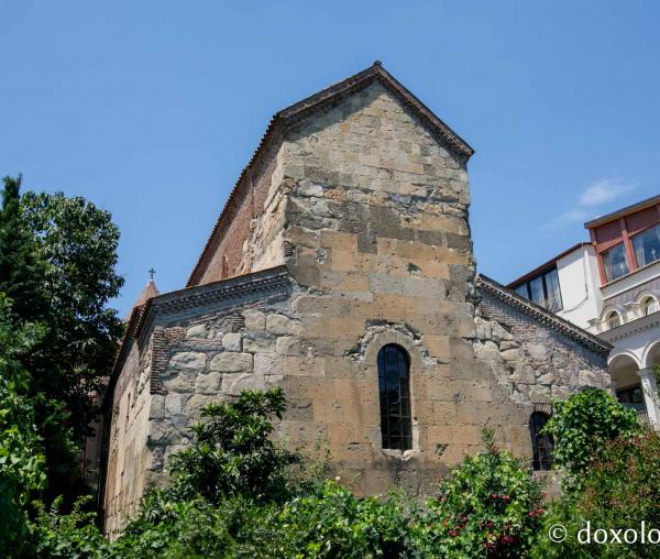 (Foto) Paşi de pelerin la Biserica Anchiskhati – Tbilisi, Georgia