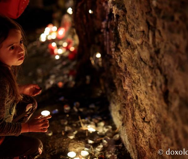 (Foto) Nopți luminate de credință la Hramul Sfintei Parascheva – 2019