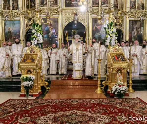 (Foto) Sfânta Liturghie arhierească săvârșită de Preasfințitul Calinic Botoşăneanul, Episcop-vicar al Arhiepiscopiei Iaşilor – 2019