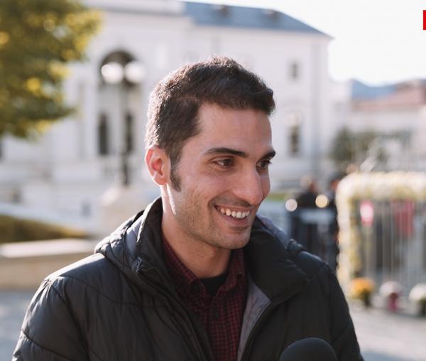 (Video) Mustafa, musulman din Istanbul și pelerin la Iași: „O iubesc pe Sfânta Parascheva foarte mult”