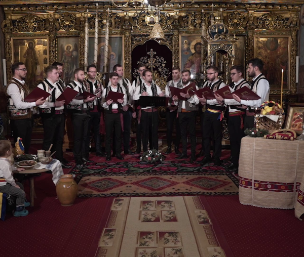 (Video) Asta-i sară, sară mare – Corul Trysaghion