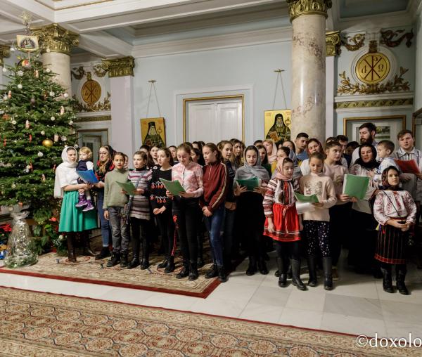 Parohia Liteni-Belcești – Colindători la Reședința Mitropolitană 2019