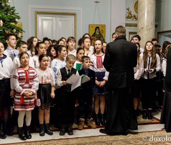 Parohia Moșna – Colindători la Reședința Mitropolitană 2019