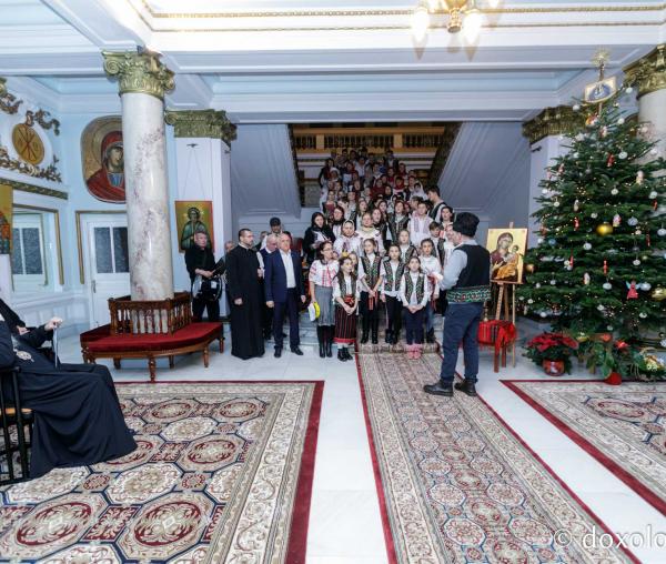 Parohia Cozmești – Colindători la Reședința Mitropolitană 2019