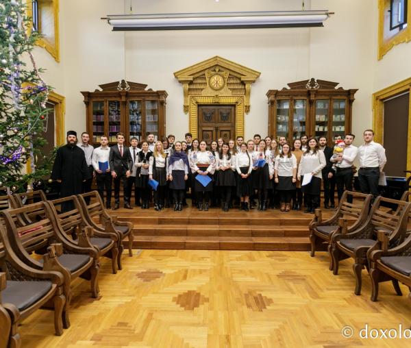 Studenții de la Facultatea de Teologie din Iași, Masterat, anul I – Colindători la Reședința Mitropolitană 2019
