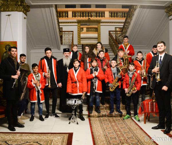 Fanfara „Rotaria” de la Palatul Copiilor, Vaslui – Colindători la Reședința Mitropolitană 2019