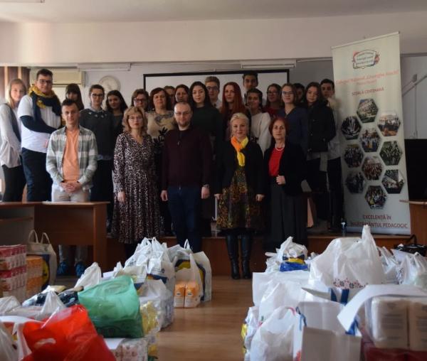 (Video) Campania Pro Vita „Bucurie în familie - pizza pentru fapte bune” în Piatra Neamț