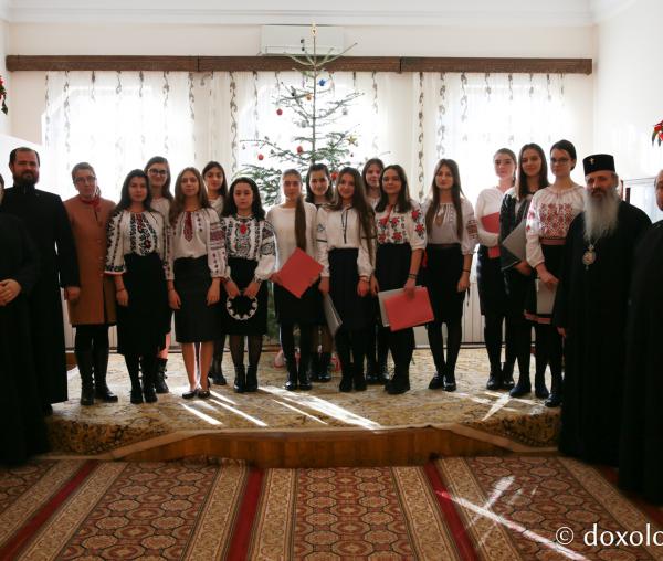 Corul Liceului Teoretic Ortodox „Cuvioasa Parascheva”, Agapia – Colindători 2019