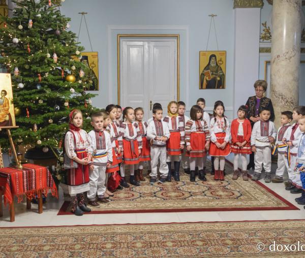 Școala D.D. Pătrășcanu – Colindători la Reședința Mitropolitană 2019
