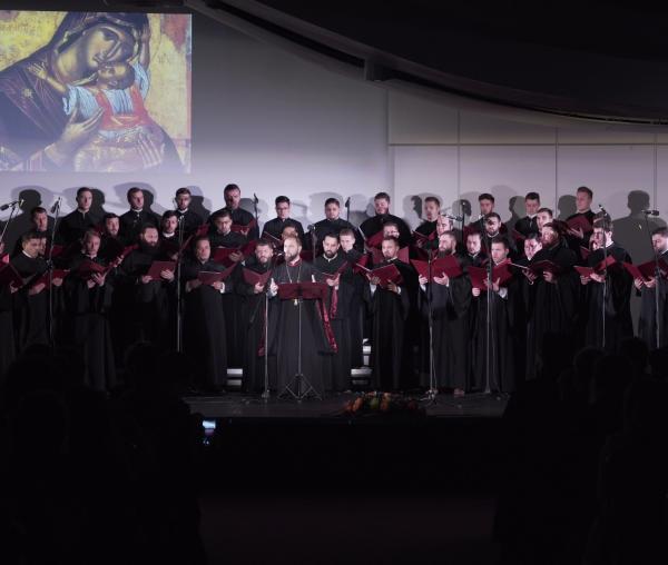 (Video) Apărătoare Doamnă, de Petru Berechet – Grupul Psaltic „Tronos”