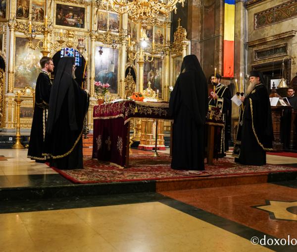 (Foto) Prohodul Domnului la Catedrala mitropolitană din Iași