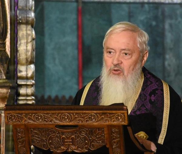 (Video) „Să mergem cu Domnul Hristos pe Drumul Crucii” – IPS Andrei, cateheză despre Săptămâna Patimilor