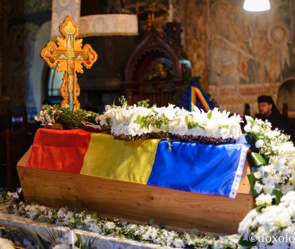 (Foto) Ultima liturghie alături de IPS Pimen