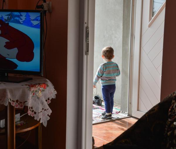 (Video) Catinca, 6 ani: Cum să scap de pofta de desene animate?