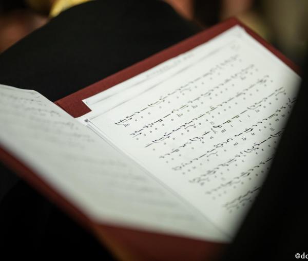 (Video) Heruvic glasul al VI-lea de Hrumuz Hartofilax – Corul Chivotul