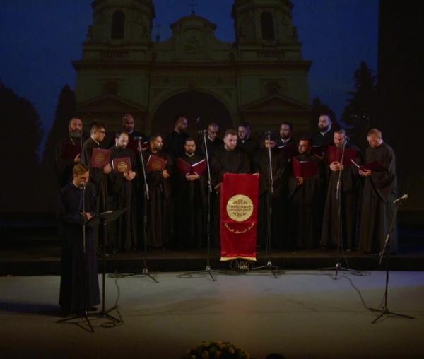 (Video) Apărătoare Doamnă, glas 8, de Dimitrie Suceveanu, interpretat de Pr. Alexandru Grigoraș