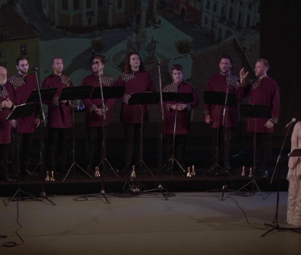 (Video) Kimenék én ajtóm eleibe – Cântec de leagăn pentru Crăciun