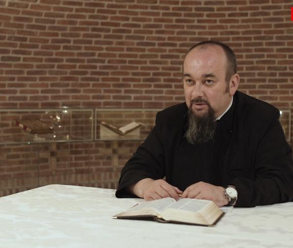 (Video) Poate avea rugăciunea și un sens negativ? – Explicații la Evanghelia Duminicii a cincea după Rusalii