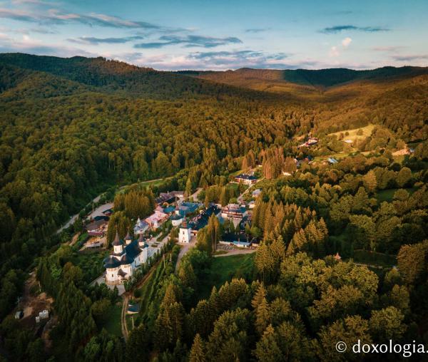 (Foto) Sub ochii lui Dumnezeu: Mănăstirea Sihăstria, așa cum se vede din Cer