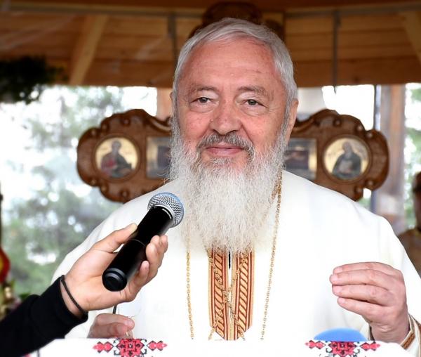 (Video) „Să imităm credința Sfinților Martiri Brâncoveni” – IPS Andrei