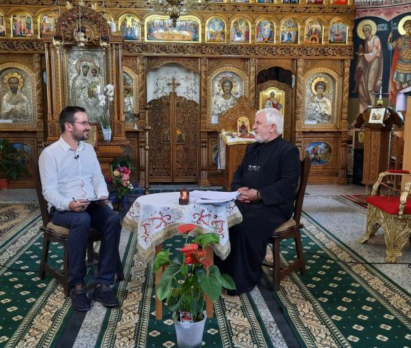 (Video) Mărturisiri ale părintelui Dumitru Cristea de la parohia filantropiei creştine din Paşcani, la „Ferestre către suflet“