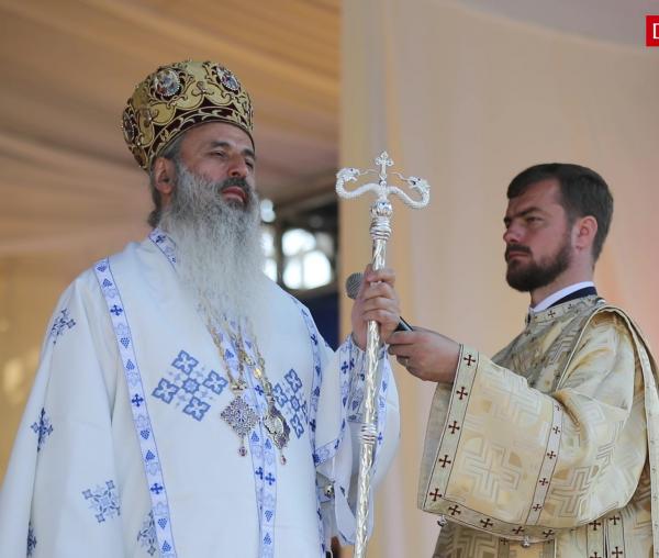(Video) „Noi oamenii suntem chemați de Dumnezeu să alegem din ce lume facem parte” – IPS Teofan