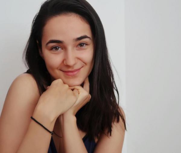 (Video) Eneli: „M-a impresionat profunzimea credinței Sfintei Cuvioase Parascheva”
