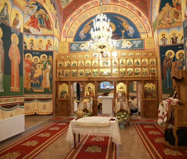 (Video) Biserica din Bețești, veche de 200 de ani, a fost resfințită de Mitropolitul Moldovei și Bucovinei