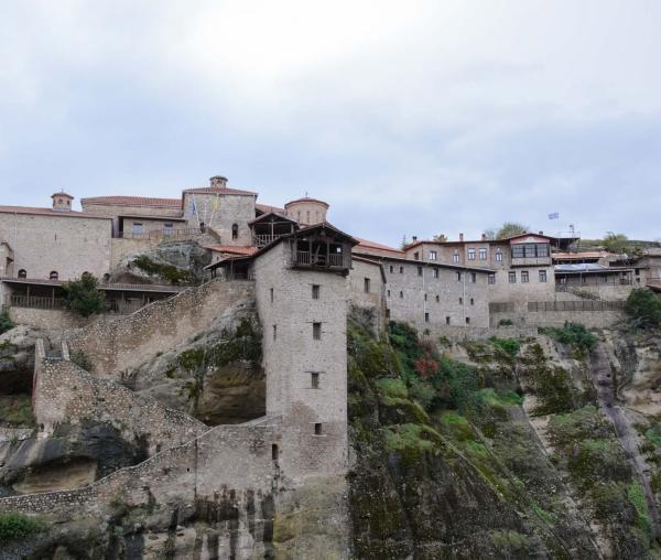 (Video) Marele Meteor – mănăstirea cârmuitoare a complexului monahal de la Meteora