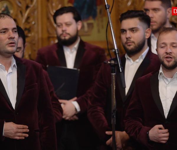 (Video) La toată casa-i lumină – Corala „Armonia”