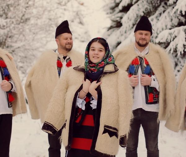 (Video) Azi e miercuri, mâine-i joi – Iulia Ioana Vlad și Grupul psaltic „Theologos”