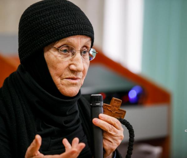 (Audio) Maica Siluana, despre vaccin: „Primim Voia Ta, Doamne!”