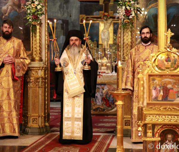 (Foto) „Preacurată, Domnul este cu Tine și prin Tine împreună cu noi!” – Priveghere de hram la Catedrala Mitropolitană
