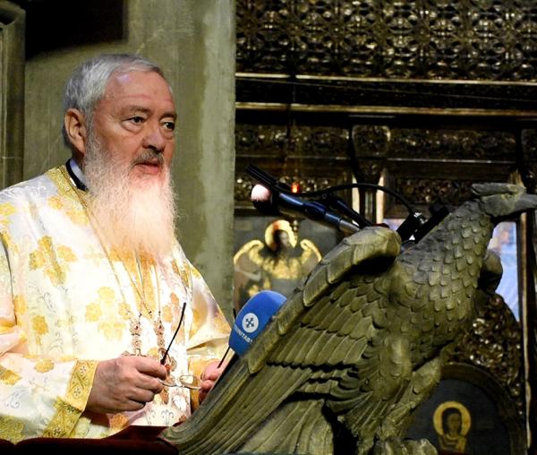 (Video) Mitropolitul Andrei: „Răstignire și Înviere” – Predică la Duminica a 3-a din Post (a Sfintei Cruci)