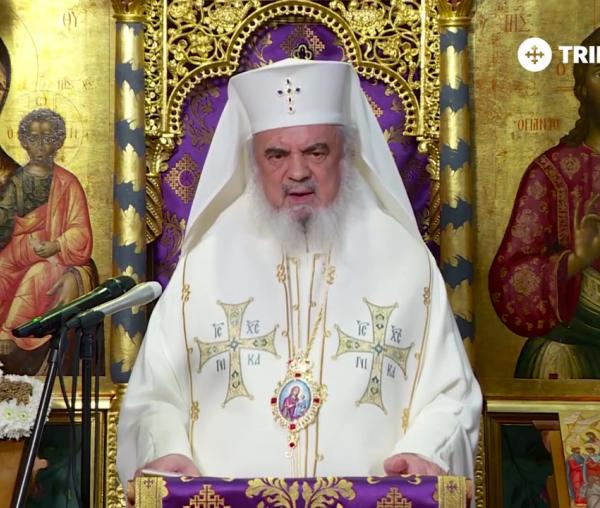 (Video) Părintele Patriarh Daniel în Duminica Sfintei Cruci: „Cu Hristos toate devin ușoare”