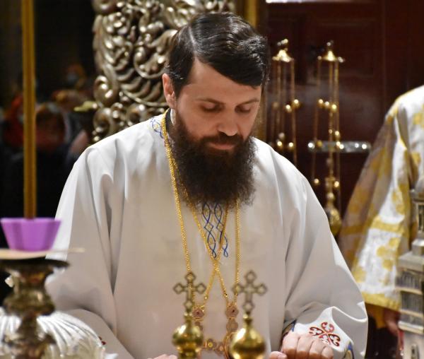 (Video) Preasfințitul Părinte Benedict Bistrițeanul: „Dependența de lume și dependența de Dumnezeu”