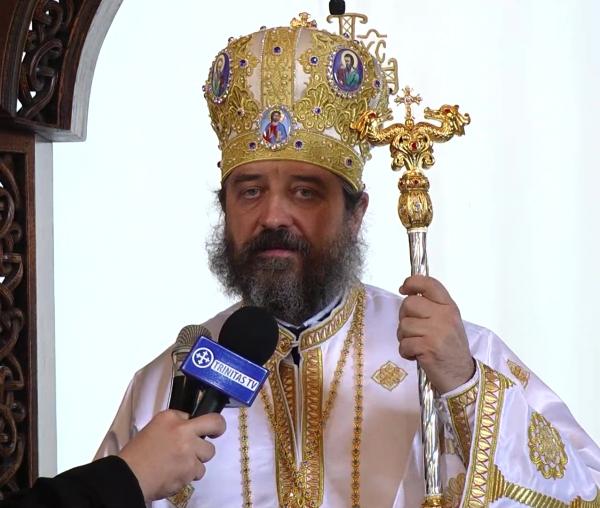 (Video) „Părinții de aici au de dus mai departe această moștenire a Sfinților Sila, Paisie și Natan” – Preasfințitul Părinte Nichifor Botoșăneanul