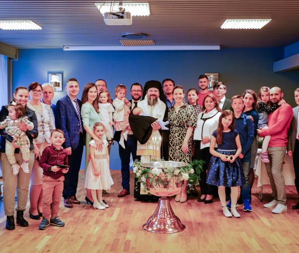 (Foto) Slujire misionară la românii de dincolo de Cercul Polar