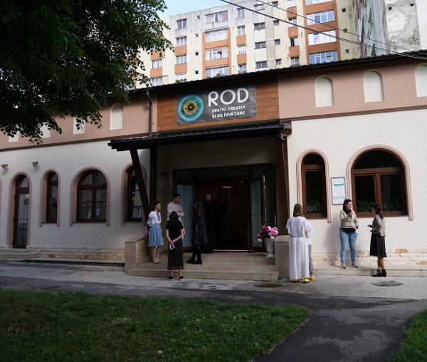 (Video) Sfințirea Spațiului creativ și de învățare - ROD - al Protopopiatului Piatra Neamț