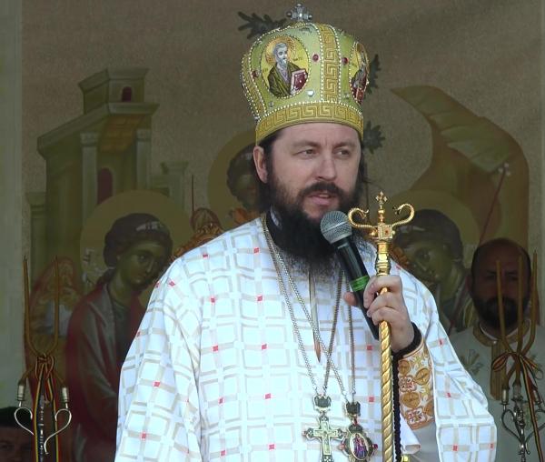 (Video) „Iubiți pe Dumnezeu care ni se împărtășește ca lumină” – PS Damaschin