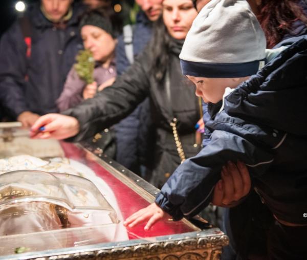 (Video) Care a fost contextul istoric în care au fost aduse moaștele Sfintei Parascheva la Iași?