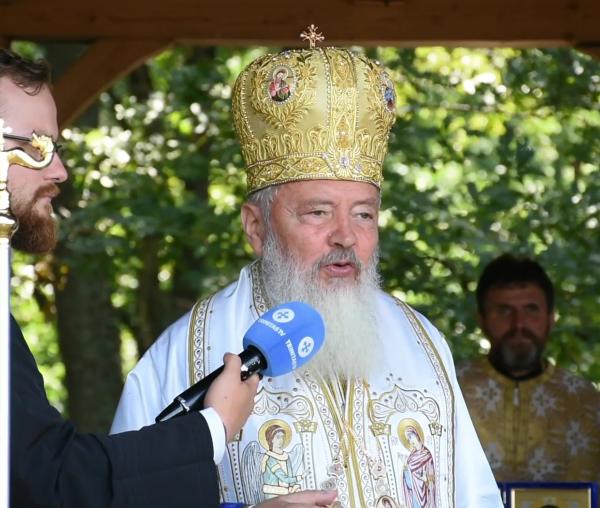 (Video) IPS Andrei – Cuvânt la sfințirea bisericii mănăstirii din satul natal, Oarța de Sus