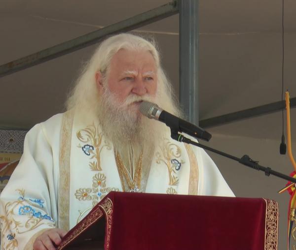 (Video) IPS Calinic – Predică în Duminca a VI-a după Rusalii