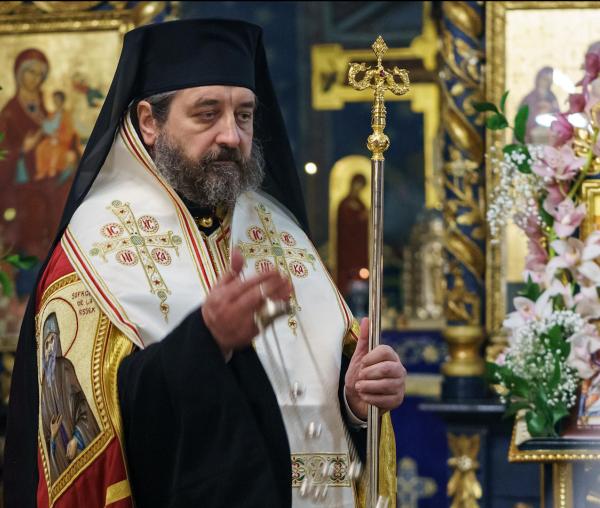 (Audio) „În Biserică ne întâlnim cu Domnul și putem primim iertarea păcatelor” – PS Nichifor