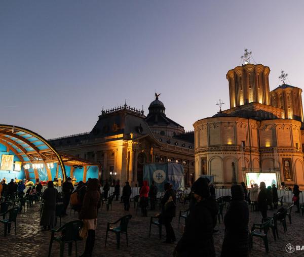 (Foto) Priveghere pentru Sfântul Mare Mucenic Dimitrie, Izvorâtorul de Mir, pe Dealul Patriarhiei